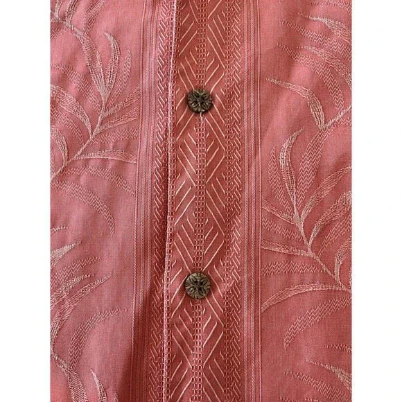 Tommy Bahama Hawaiian 100% Silk Button Up Short Sleeve Floral Beach Resort 2XL - Picture 2 of 7